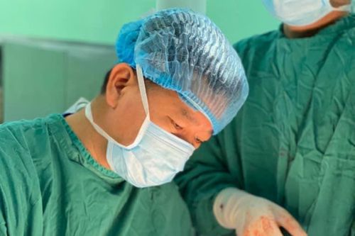 Bé 14 ngày tuổi đã phải phẫu thuật vì khối u máu gây nguy hiểm tính mạng