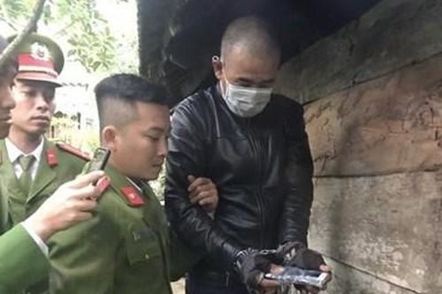 Đang ngủ, cô gái bị gã trai bịt khẩu trang mang dao hiếp dâm, cướp Iphone