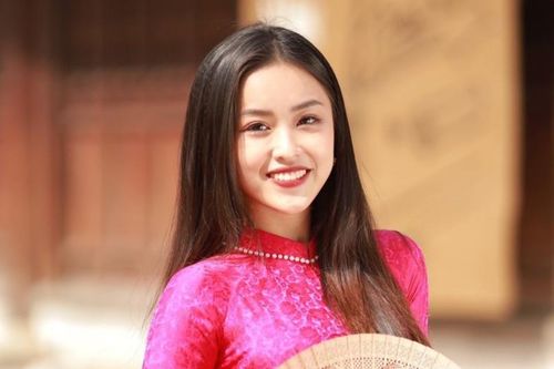 Chân dung hoa khôi 'con nhà người ta' của ĐH Luật Hà Nội