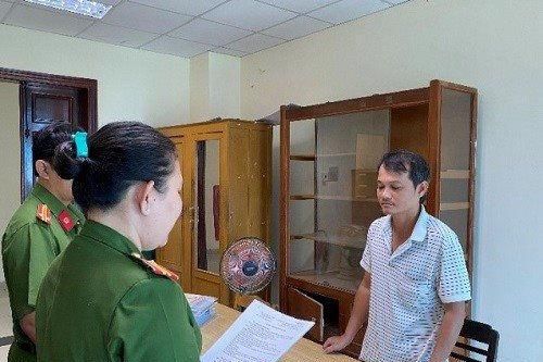Khởi tố, bắt tạm giam nguyên Phó Trưởng phòng thị trường cung ứng