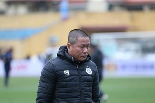 HLV Chu Đình Nghiêm: 'Hà Nội có nhiều cầu thủ phòng ngự biết tấn công'