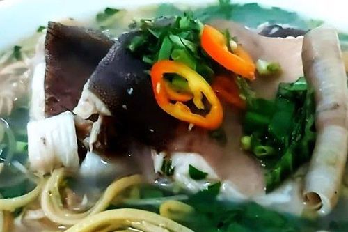 Món ngon cuối tuần: Đổi vị với món canh chua cá đuối nấu bắp chuối