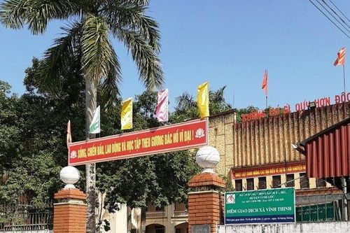 Buộc thôi việc công chức tư pháp sử dụng bằng không hợp pháp