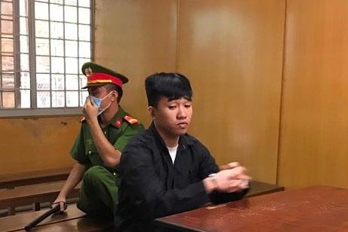 Giết người vì bị khiêu khích, lãnh 18 năm tù