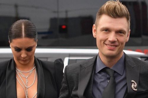 Bà xã Nick Carter không biết đang mang thai 5 tháng
