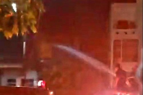 ''Bà hỏa'' thiêu rụi cửa hàng tạp hóa trong đêm khiến nữ sinh lớp 9 tử vong