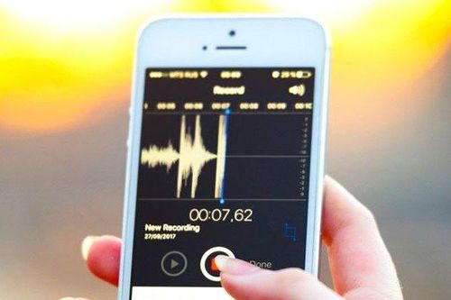 Tiết lộ cách ghi âm cuộc gọi trên iPhone cực đơn giản