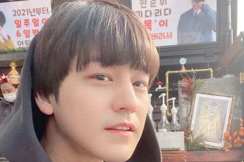 Kim Bum khiến cư dân mạng dậy sóng vì 32 tuổi đóng sinh viên năm nhất