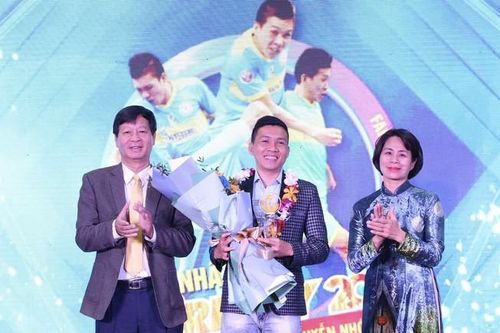 Hùng Dũng, Hồng Duy không thắng giải Fair-play