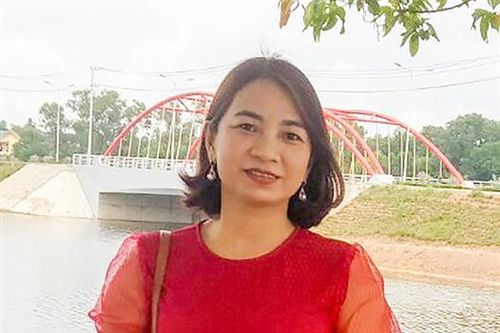 Nữ cán bộ công đoàn tiêu biểu