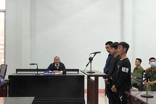 Rủ nhau đi chém người