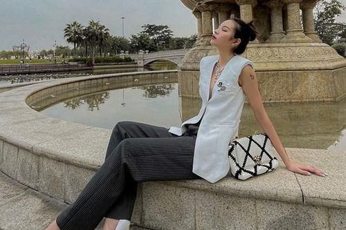 Chiêm ngưỡng loạt street style 'cool' hết mức của dàn mỹ nhân Việt
