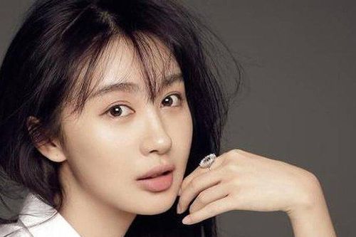 Lý Phi Nhi bị chỉ trích vì gây rắc rối cho vợ chồng Huỳnh Hiểu Minh