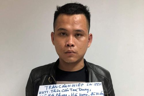 Bắt giữ đối tượng vận chuyển 800 viên ma túy tổng hợp