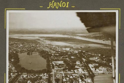 Ảnh để đời về hồ Gươm một thế kỷ trước nhìn từ máy bay