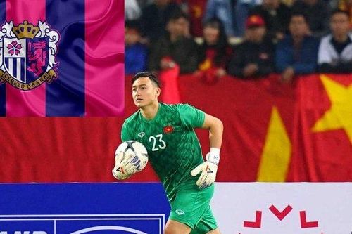 Sang Nhật Bản thi đấu, cơ hội thành công hay 'húc đầu vào đá' của thủ môn Văn Lâm?