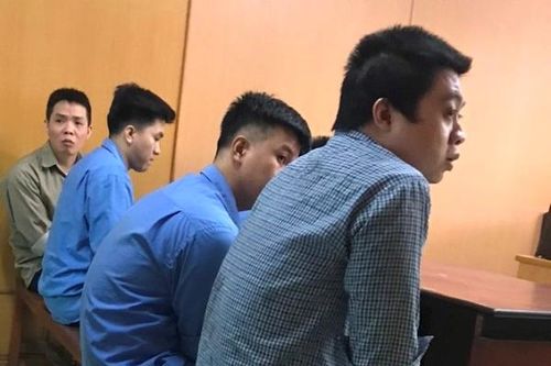 Nhóm con nghiện cùng nhau lãnh án vì buôn ma túy