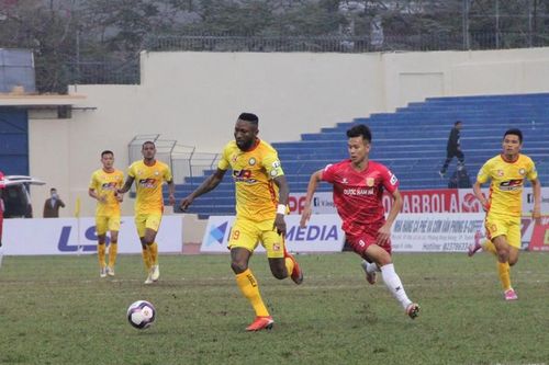 Hàng công tỏa sáng, Đông Á Thanh Hóa thắng đậm Nam Định