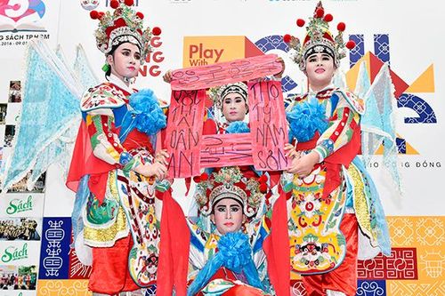 Dung dăng dung dẻ đón Tết