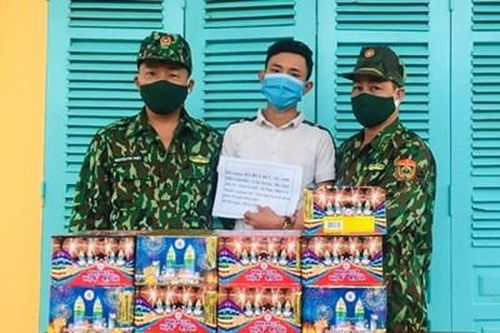 NGĂN CHẶN TÌNH TRẠNG BUÔN BÁN PHÁO TRÁI PHÉP