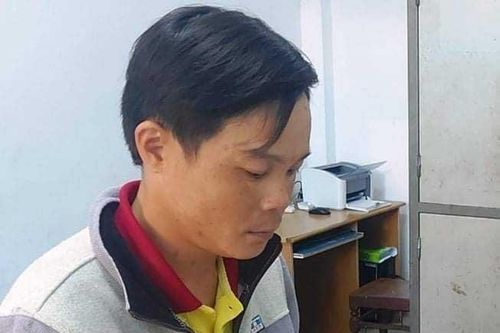 'Mượn đầu heo nấu cháo'