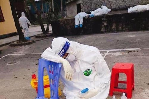 Những sinh viên 'căng mình' truy vết F0 ở Hải Dương