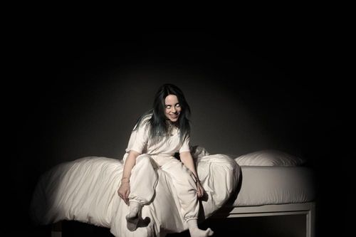 Những kỷ lục khó vượt qua của hiện tượng âm nhạc Billie Eilish
