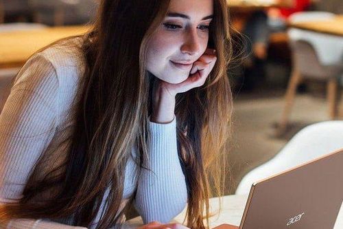 Chỉ vài bước đơn giản này biết ngay pin Laptop dùng được bao lâu sau mỗi lần sạc