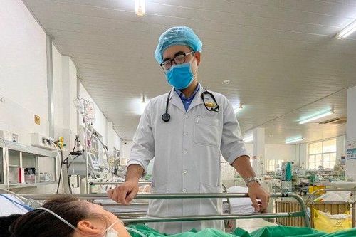 Thiếu nữ 16 tuổi suýt mất mạng vì ong đốt