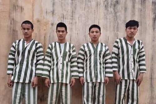 Bắt tạm giam 4 lâm tặc phá rừng quy mô lớn