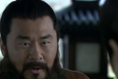 Clip: Tào Tháo và Lưu Bị 'uống rượu luận anh hùng'