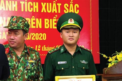 Những 'người hùng' giữa đời thường