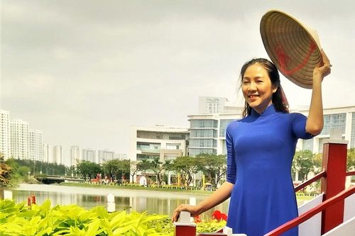 Độc đáo đường xuân đa quốc tịch lần đầu tiên tổ chức ở TPHCM