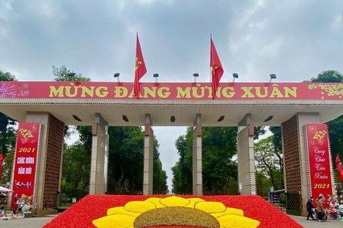 Hà Nội trang hoàng đón Tết Tân Sửu