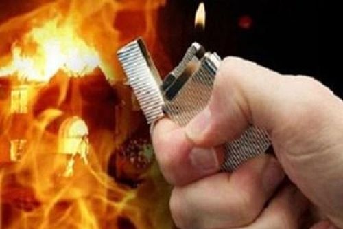 Mâu thuẫn tình cảm, thanh niên 'đốt nhà' bạn gái vào mùng 1 Tết
