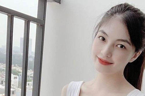 Ngô Kiến Huy hẹn hò với hot girl người Lâm Đồng?