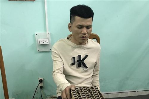 Tạm giữ 28 đối tượng đốt pháo nổ trái phép vào đêm Giao thừa