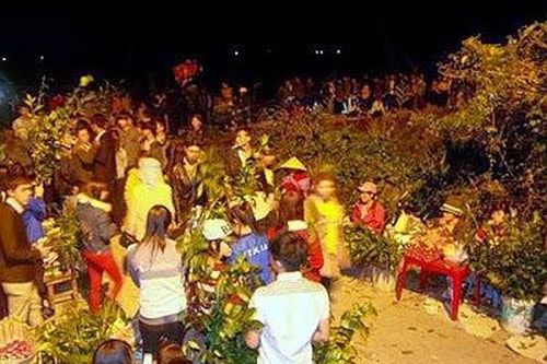 Phiên chợ Tết xuyên đêm, mỗi năm chỉ họp một lần duy nhất