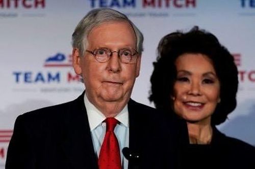 Ông Trump tấn công nghị sĩ có vợ người Trung Quốc