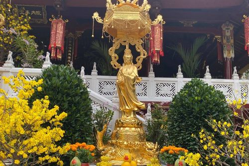 Tạm dừng hoạt động, khử khuẩn toàn bộ chùa Viên Giác