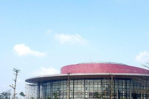 Nhà hát trăm tỷ vừa sử dụng đã hư hỏng ở Huế: Đơn vị thi công nói gì?