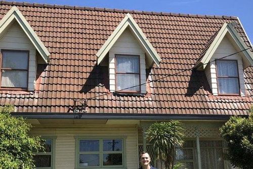 Bí quyết sở hữu 30 căn nhà hạng sang của anh chàng nghèo khó