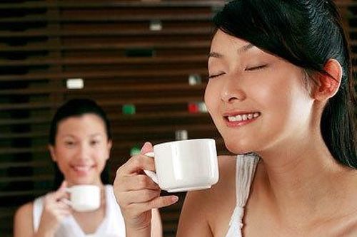 Mê uống cà phê cũng do gen