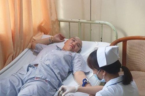 Vụ cơ quan tố tụng TP Phan Thiết khởi tố một công dân: Hoãn vì bị cáo nhập viện