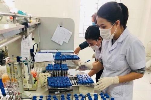 39 trường hợp tiếp xúc gần với bệnh nhân L.Q.M., âm tính với virus SARS-CoV-2