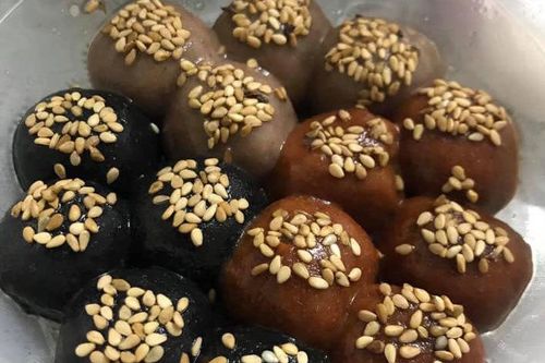 Bánh trôi gạo lứt, hàng chay giá chát ngày Rằm ăn kiêng