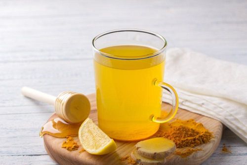 Lợi ích khi uống nước nghệ ấm vào buổi sáng