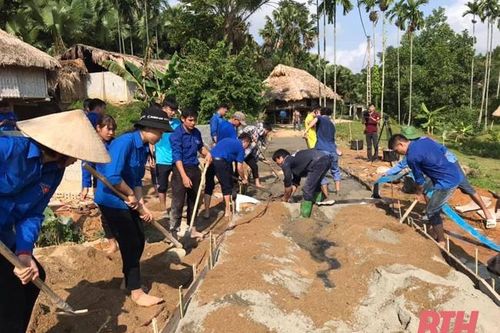 Tuổi trẻ huyện Lang Chánh chung sức xây dựng nông thôn mới