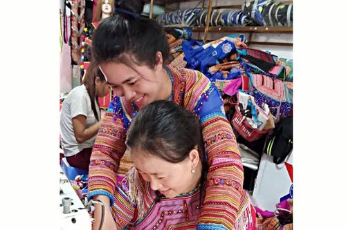 Những bông hoa viết lên câu chuyện của chính mình