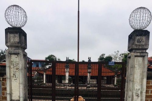 Đã hoàn trả nguyên trạng cho cổng chính di tích đình Tây Đằng
